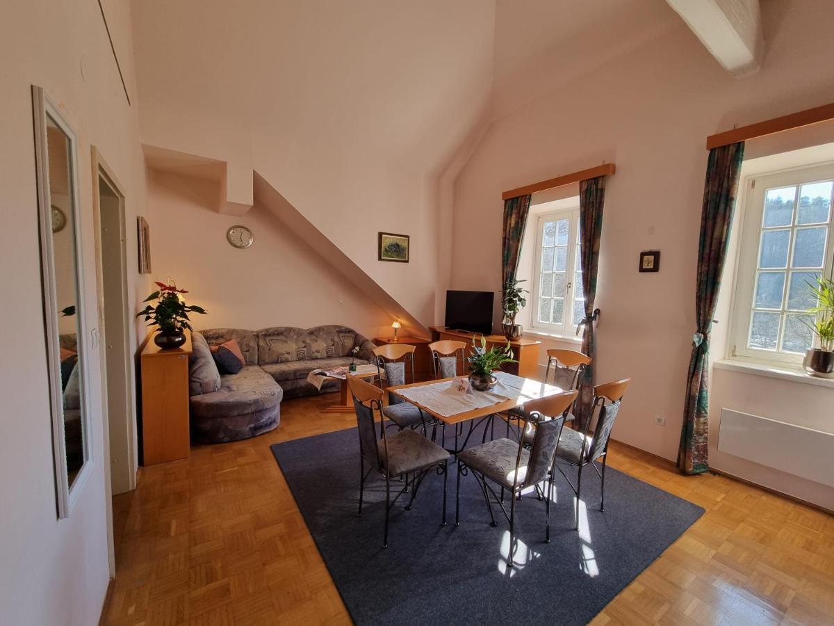 Apartma Vrtnica, Vila Golf โรกัชกา สลาทินา ภายนอก รูปภาพ