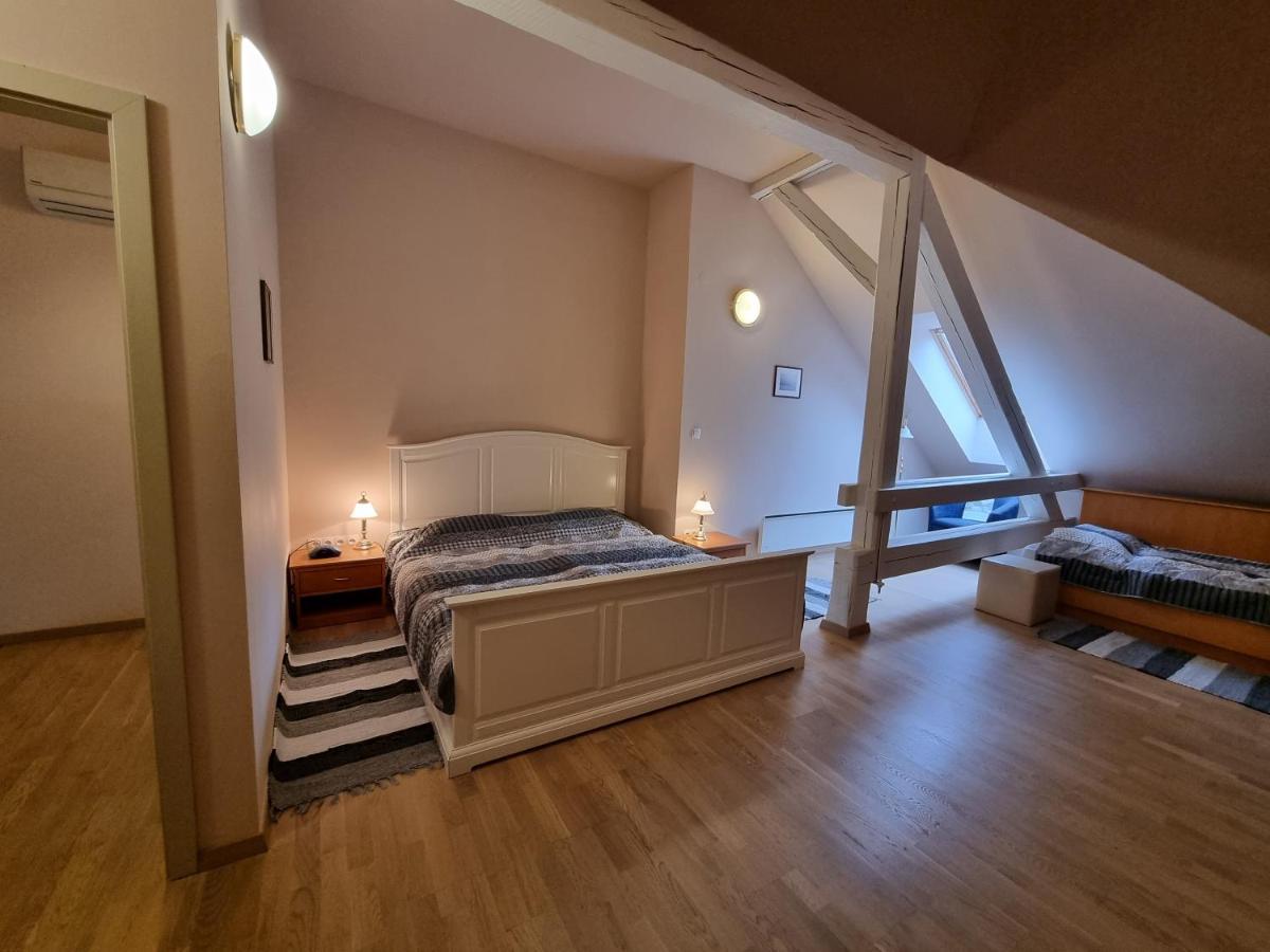Apartma Vrtnica, Vila Golf โรกัชกา สลาทินา ภายนอก รูปภาพ